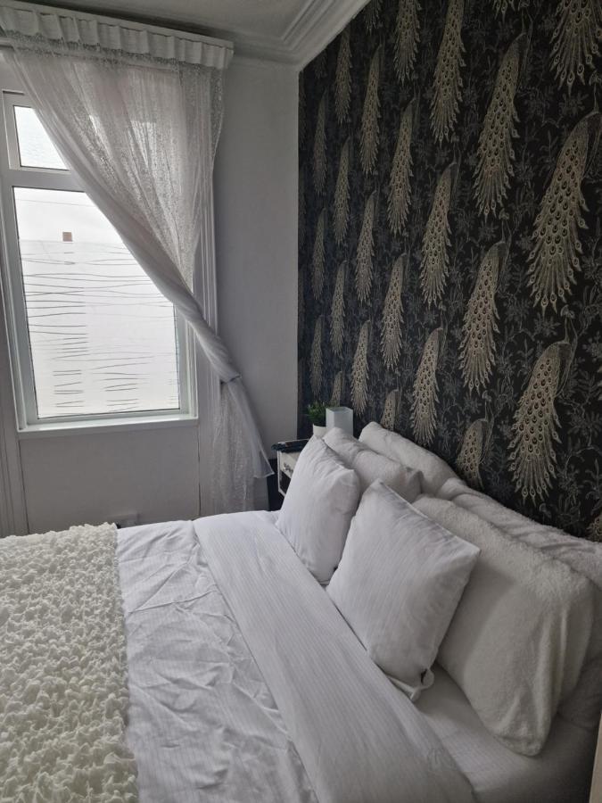 Double Rooms, Free Continental Breakfast, Pics And Full Address Sent After Booking, 2 Miles To City Centre Belfast Eksteriør bilde